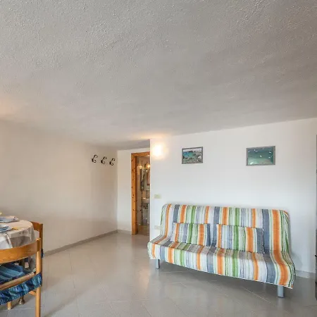 Apartman Locazione Turistica Bilo Ruinas 3 *